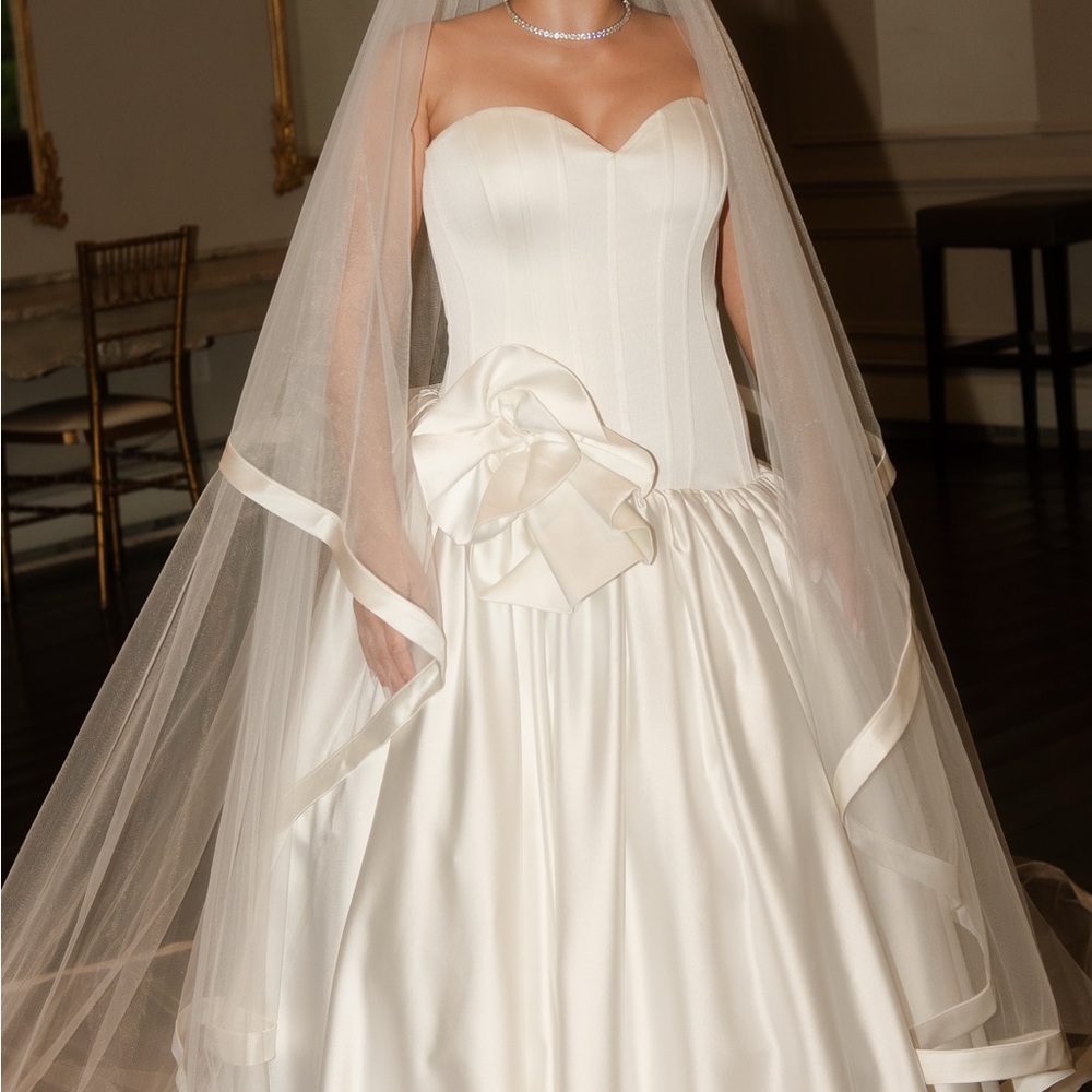 Elegant Cream Satin Dress